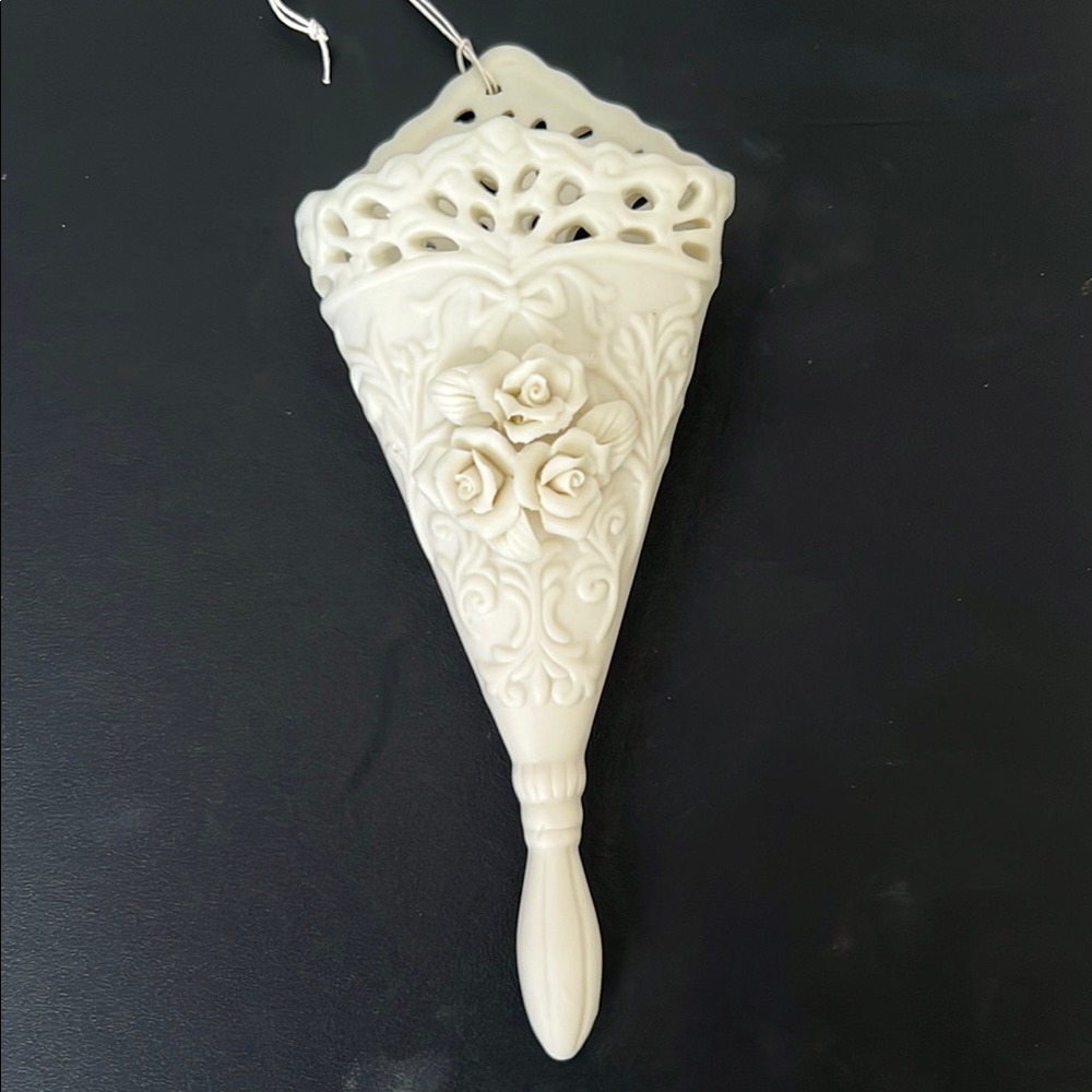 Elegant‎ Cream Wall Sconce with Floral Design Victorian style  Tussie Mussie